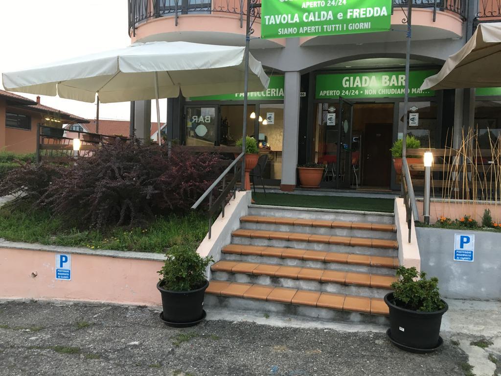 Hotel Lago Maggiore Castelletto sopra Ticino Bagian luar foto
