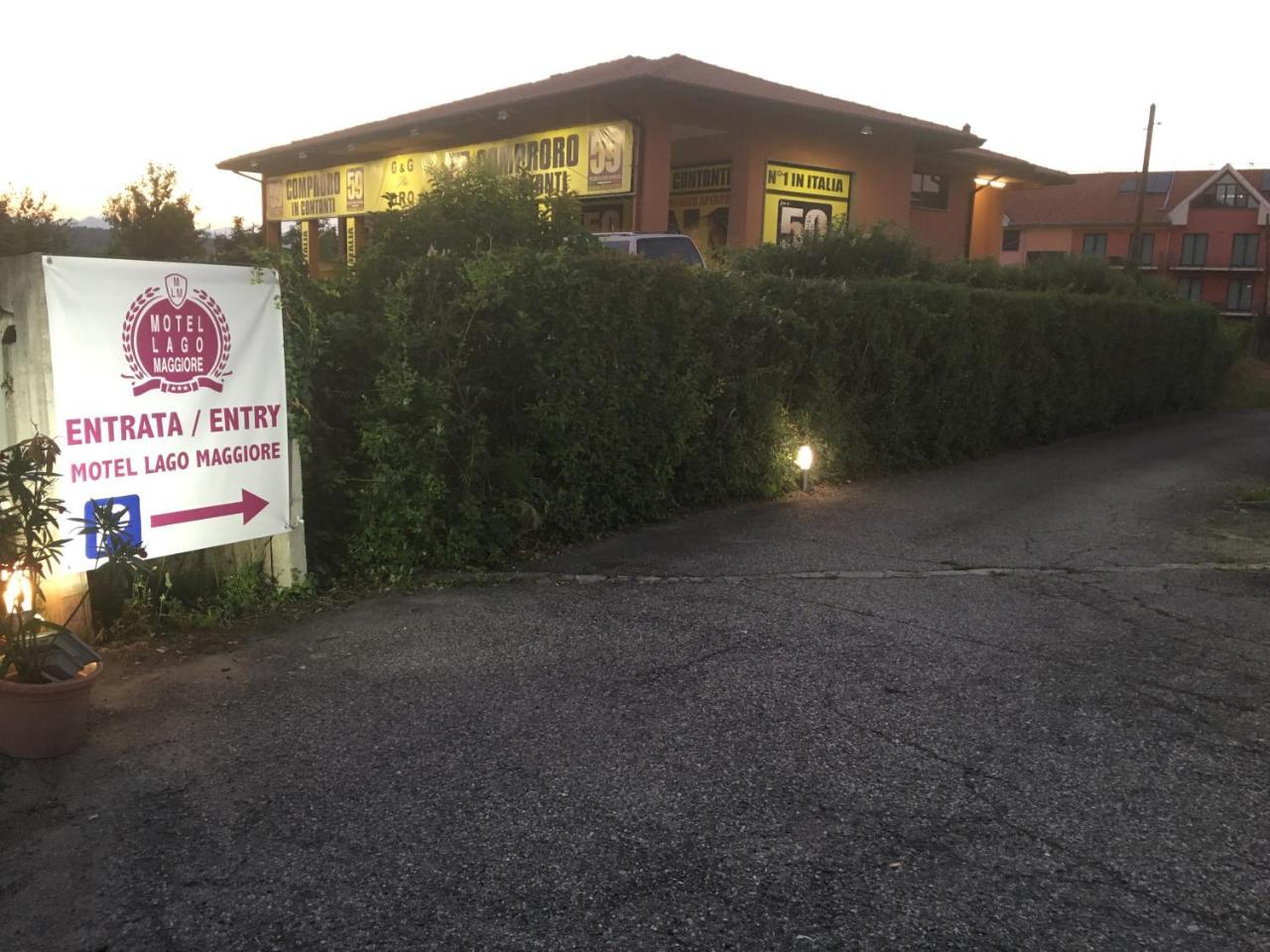 Hotel Lago Maggiore Castelletto sopra Ticino Bagian luar foto